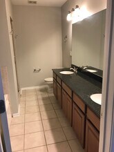 19 S Leavitt St, Unit 2 in Chicago, IL - Building Photo - Building Photo