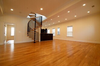 74 Browne St, Unit 4 in Brookline, MA - Building Photo - Building Photo