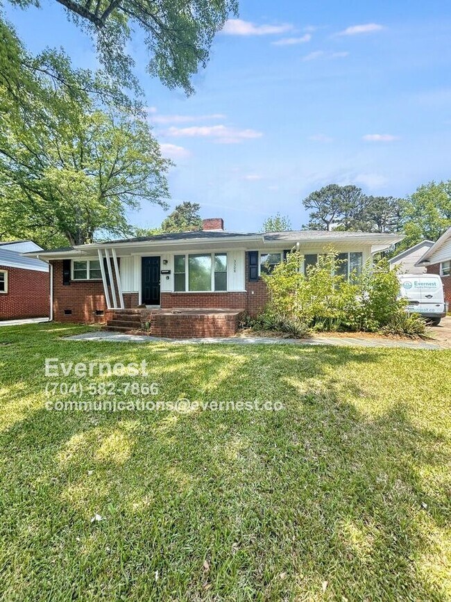 3308 Credenza Rd in Charlotte, NC - Building Photo - Building Photo