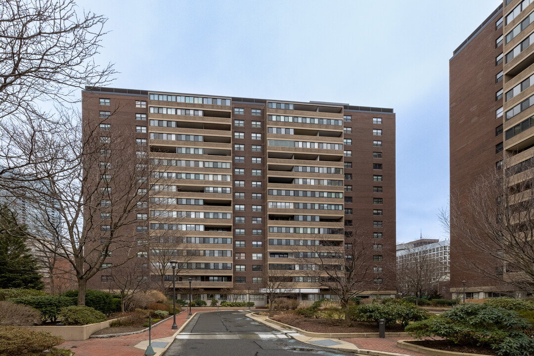 Hawthorne Place in Boston, MA - Building Photo