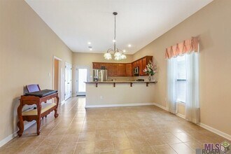 8604 Abertay Ave in Baton Rouge, LA - Building Photo - Building Photo