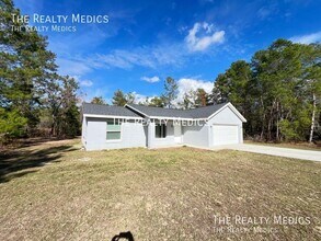 125 Fisher Ct in Ocklawaha, FL - Building Photo - Building Photo