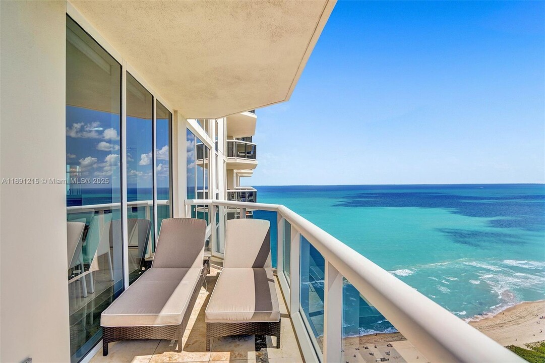 4779 Collins Ave in Miami Beach, FL - Building Photo
