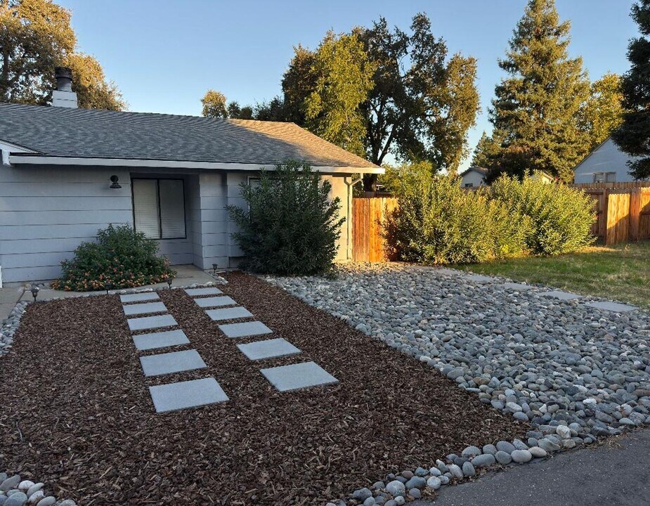 115 Seabreeze Ct in Roseville, CA - Building Photo