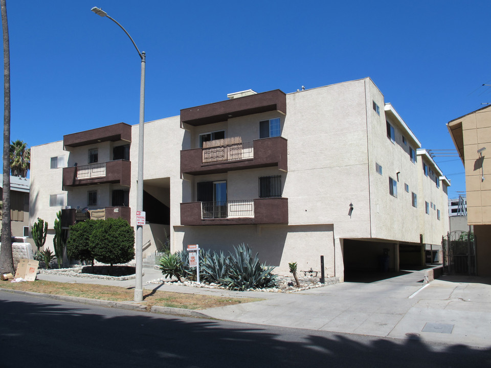 7259 Willoughby Ave in Los Angeles, CA - Building Photo