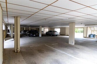 501 Arbor Creek Dr in Euless, TX - Building Photo - Building Photo
