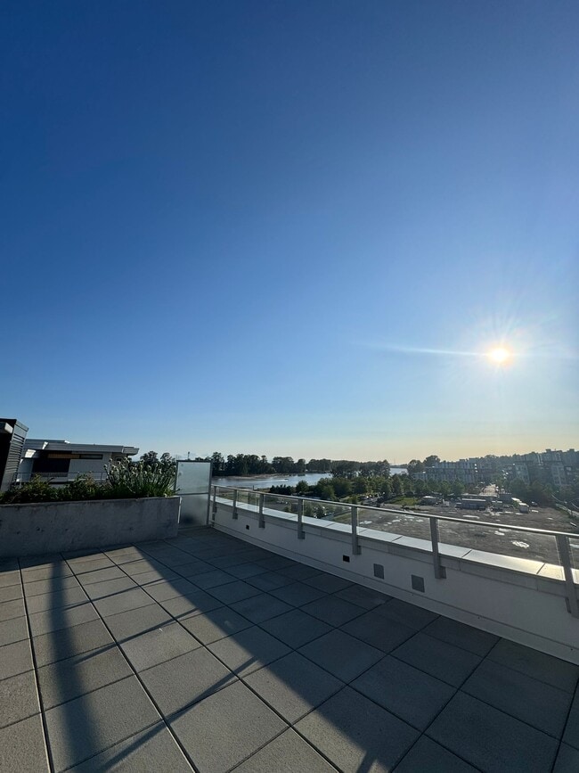 property at 3430 E Kent Av S