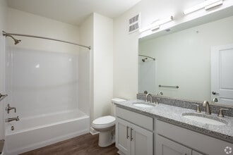 Sherwood Apartment Homes in Mechanicsville, VA - Foto de edificio - Building Photo