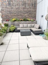 245 W 19th St, Unit PH1 in New York, NY - Foto de edificio - Building Photo