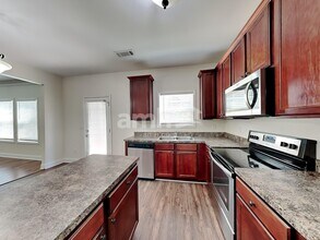 6260 Cove Creek Dr in Flowery Branch, GA - Building Photo - Building Photo