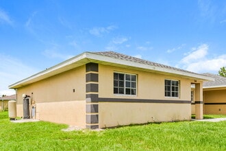 5141 Leonard Blvd S in Lehigh Acres, FL - Building Photo - Building Photo