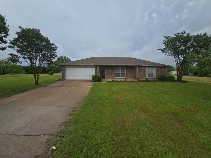 201 Steller Ln in Oak Point, TX - Building Photo