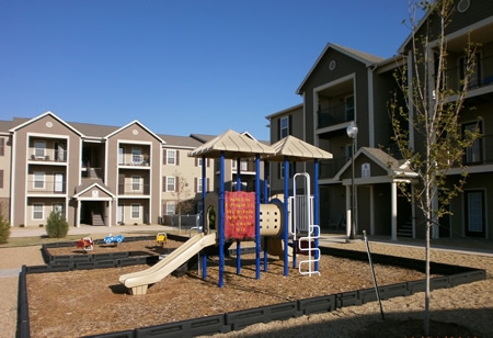 Gateway Plaza Apartments in Midland, TX - Building Photo