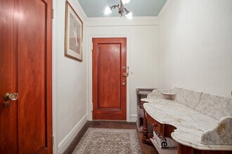 319 E 50th St in New York, NY - Building Photo - Building Photo