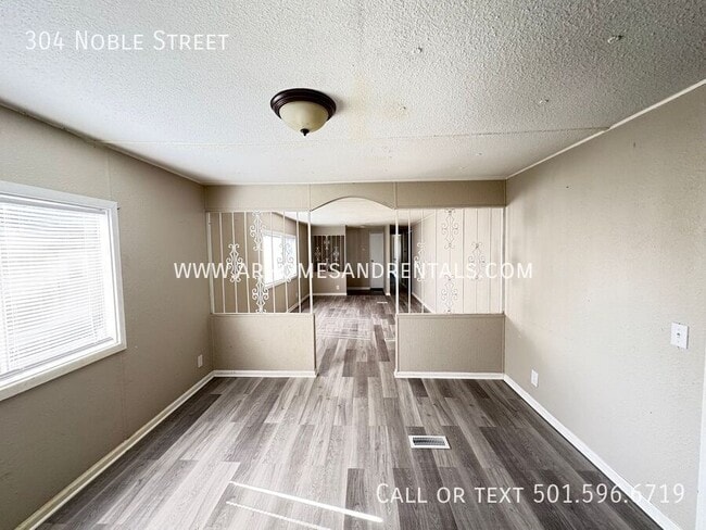 304 Noble St in Jacksonville, AR - Building Photo - Building Photo
