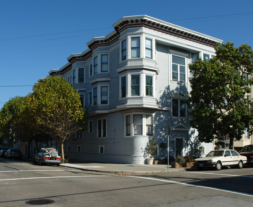 1690 Grove St in San Francisco, CA - Building Photo