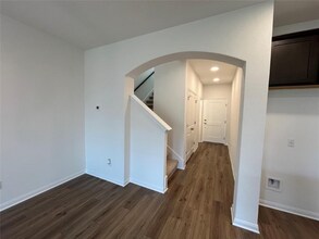 8521 Wellspring Loop in Round Rock, TX - Foto de edificio - Building Photo