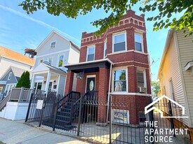 1741 N Central Park Ave in Chicago, IL - Building Photo