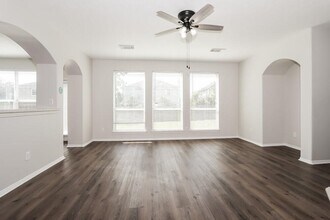 21911 Heath Meadow Ct in Spring, TX - Building Photo - Building Photo