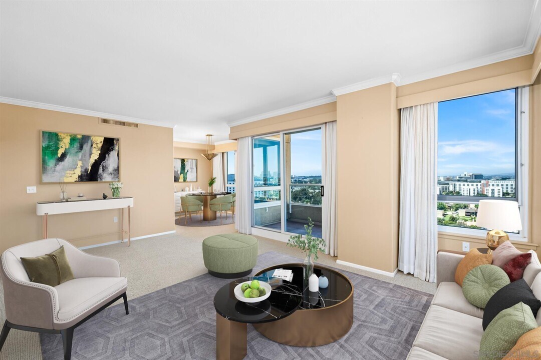 3890 Nobel Dr in San Diego, CA - Building Photo
