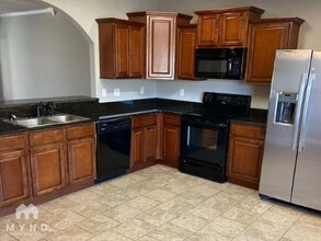 113 Earnhardt Cir in Cabot, AR - Foto de edificio - Building Photo