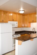 540 Avenue C in Redondo Beach, CA - Building Photo - Building Photo