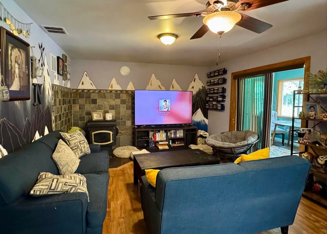 2664 Newby Rd in North Pole, AK - Building Photo - Building Photo