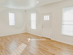 11329 S Prosperity Rd in South Jordan, UT - Building Photo - Building Photo