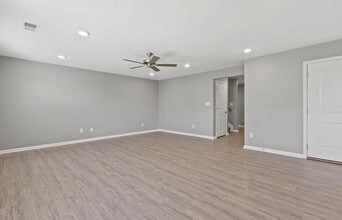 305 Krauss Dr in Nicholasville, KY - Building Photo - Building Photo