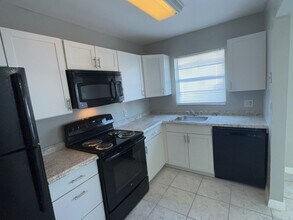 1719 Michigan Ave in Kissimmee, FL - Building Photo - Building Photo
