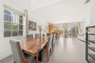 547 NW 157th Ln in Pembroke Pines, FL - Building Photo - Building Photo