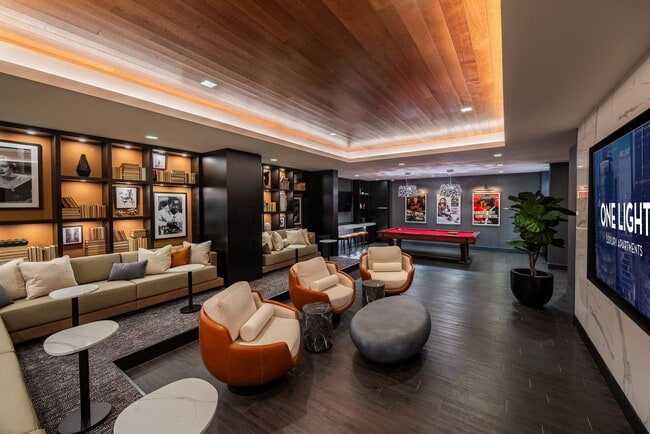 One Light Luxury Apartments in Kansas City, MO - Foto de edificio - Building Photo