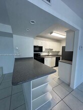 451 NE 207th Ln in Miami, FL - Building Photo - Building Photo