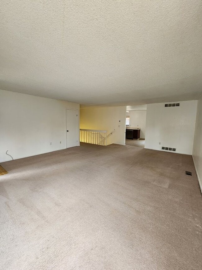 16825 E Kenyon Dr in Aurora, CO - Building Photo - Building Photo