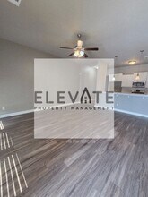 10604 NW 21st St in Yukon, OK - Building Photo - Building Photo