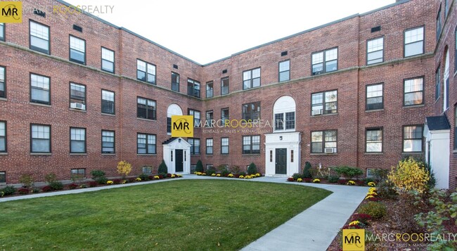 284 Harvard St, Unit 270-6 in Cambridge, MA - Building Photo - Building Photo