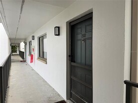 2375 Fox Chase Blvd in Palm Harbor, FL - Building Photo