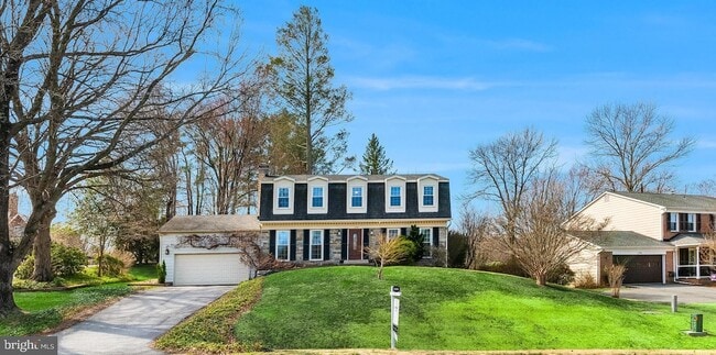 1700 Chester Mill Rd in Silver Spring, MD - Foto de edificio - Building Photo