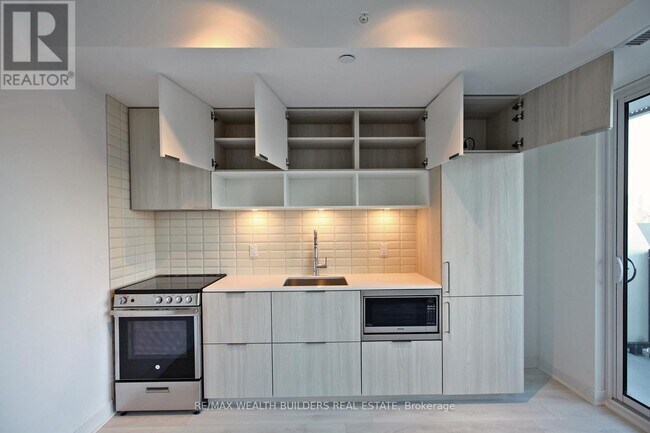 60-560 Tannery Rd in Toronto, ON - Building Photo - Building Photo