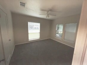 1709 Keneipp Rd in Carrollton, TX - Building Photo - Building Photo