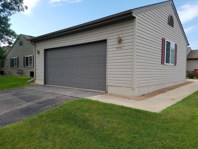 4940 36 Pl NW in Rochester, MN - Foto de edificio - Building Photo