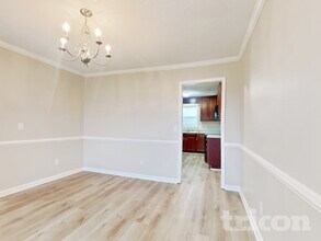 4 Stratus Ln in Clayton, NC - Foto de edificio - Building Photo