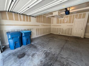 4512 Townwall St in Las Vegas, NV - Building Photo - Building Photo