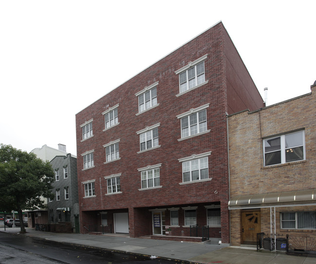 206 Withers St in Brooklyn, NY - Foto de edificio - Building Photo