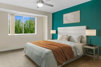 Summit Hills in Silver Spring, MD - Foto de edificio - Building Photo