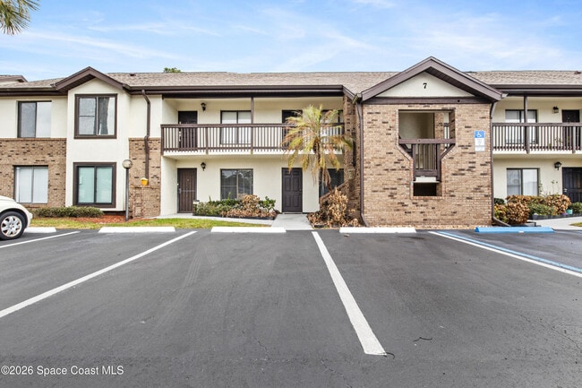 1515 Huntington Ln in Rockledge, FL - Foto de edificio - Building Photo