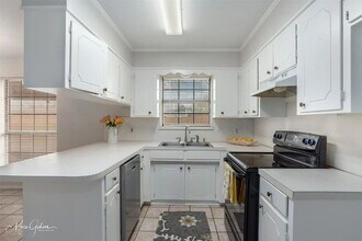 2211 General York Cir in Bossier City, LA - Foto de edificio - Building Photo