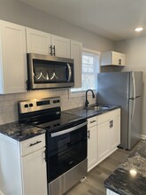 233 Lamont Ave, Unit 1 in Syracuse, NY - Building Photo - Building Photo