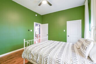 213 N Hutcheson St in Houston, TX - Building Photo - Building Photo