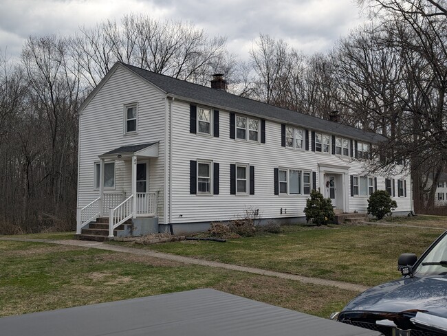 33 Ridgeland Rd in Wallingford, CT - Building Photo - Building Photo
